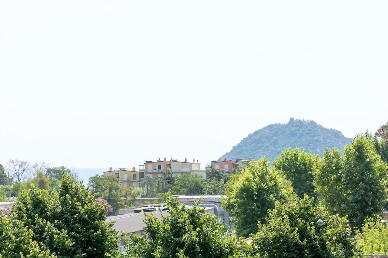 Apartment Gallinara Home Albenga