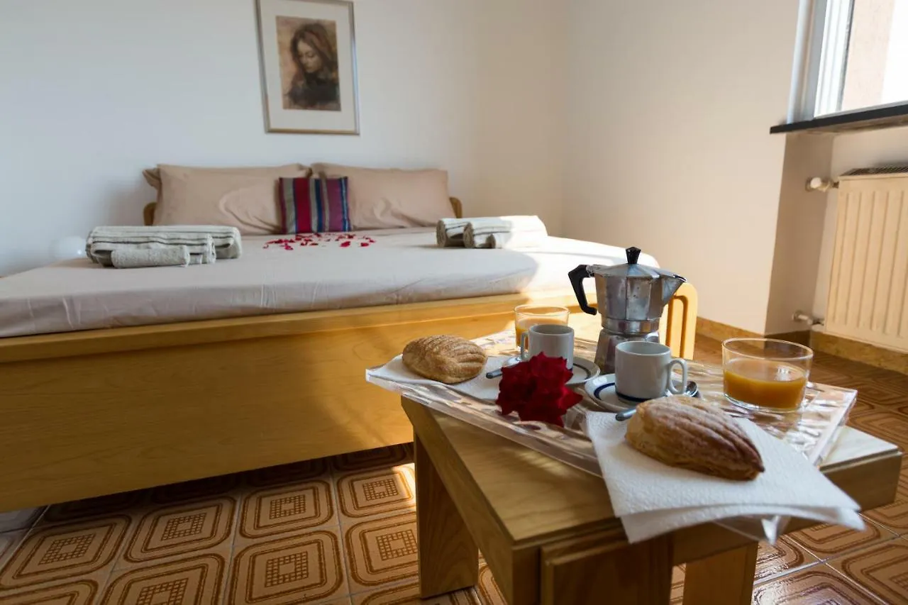 Gallinara Home Albenga
